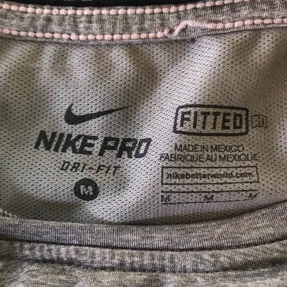 Men’s Nike Pro Fitted Workout Top.EUC.Sz-Medium - Picture 4 of 4